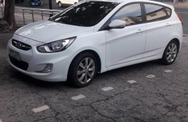 White Hyundai Accent 2014 for sale in Las Piñas