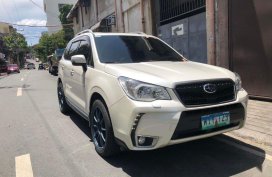 Selling Pearl White Subaru Forester 2013 in Pasig