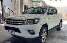 Selling Pearl White Toyota Hilux 2018 in Las Piñas