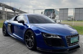 Blue Audi R8 2011 for sale in Calamba