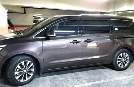 Silver Kia Carnival 2018 for sale in Manila