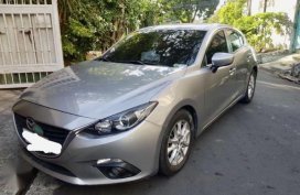 Selling Silver Mazda 3 2016 in Makati