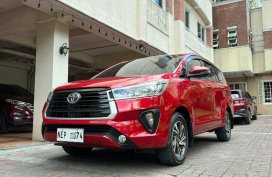 Selling Red Toyota Innova 2021 in Manila