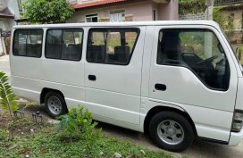 White Isuzu I-van 2015 for sale in Muntinlupa
