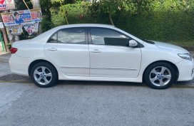 Pearl White Toyota Corolla Altis 2019 for sale in Caloocan