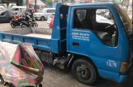 Selling Blue Isuzu Elf 2018 in Quezon 