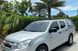 Selling Silver Isuzu D-Max 2016 in Las Piñas