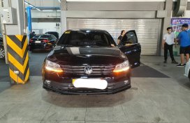 Selling Black Volkswagen Jetta 2016 in Manila