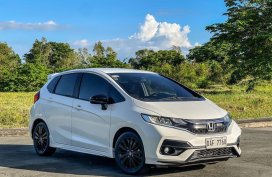 Selling White Honda Jazz 2018 in Las Piñas