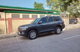 Grey Toyota Land Cruiser 2018 for sale in Automatic