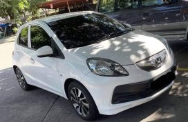Sell White 2015 Honda Brio in Mandaluyong