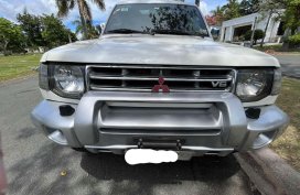 Sell White 1998 Mitsubishi Pajero in Manila