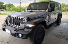 Silver Jeep Wrangler 2019 for sale in Automatic