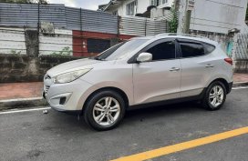 Silver Hyundai Tucson 2011 for sale in Manual