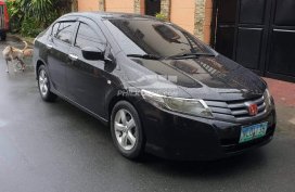  Selling second hand 2010 Honda City Sedan