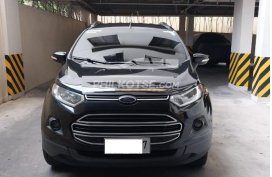 Selling Black 2014 Ford EcoSport  1.5 L Trend MT