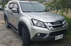 2015 Isuzu Mu-x 2.5 Automatic Diesel 750k negotiable