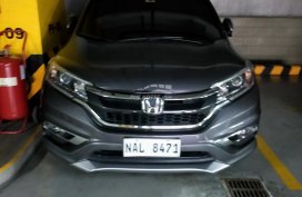 Selling used 2017 Honda CR-V  2.0 S CVT in Grey