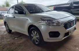 Selling used 2020 Suzuki Dzire Sedan Manual