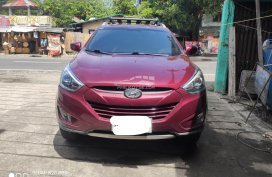 Sell 2nd hand 2014 Hyundai Tucson SUV / Maroon