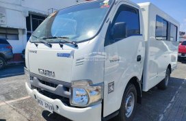 2022 Isuzu Traviz 10FT Utility Van M