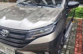 Selling used 2018 Toyota Rush SUV / Crossover 