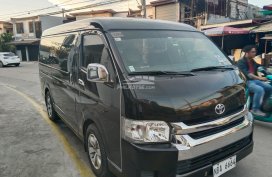 Toyota Grandia GL 3.0 Manual for Sale