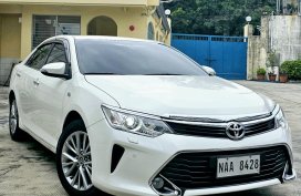 🚘 -  2018 Toyota Camry 2.5 V - TOP OF THE LINE, WHITE PEARL, DUAL-VVTI 