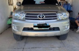 Toyota Fortuner G 2010 Gas *LOW MILEAGE*