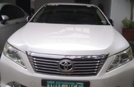 White Pearl 2012 Toyota Camry