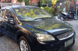 Selling used 2008 Ford Focus  in Black