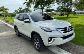Toyota Fortuner V 4x2 Diesel Pearl White
