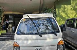 hyundai h100 2019 dual ac manual