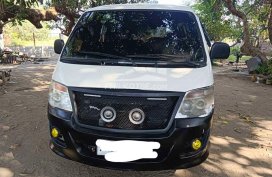 Sell 2nd hand 2013 Foton View Transvan Van in White