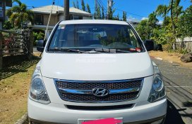 Second hand White 2014 Hyundai Grand Starex  for sale