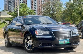 Chrysler 300c 2013 17thou kms only