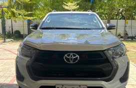 toyota hilux G 2017 manual 