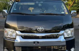 Toyota Hiace GL Grandia 3.0L Manual Black