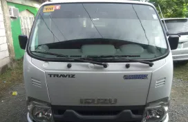 Isuzu traviz dual ac 