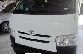 Toyota Hiace Manual Commuter 3.0 2019