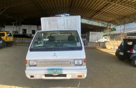 L300 2013 Closed Aluminum Van