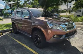 2015 Isuzu mux 2.5 LS AT. Great condition! 