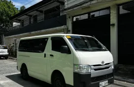 2024 Toyota Hiace Commuter 3.0 Manual Nelson Estacio 09176750603
