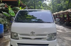 Toyota comnuter 2014