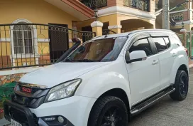 White 2015 Isuzu mu-X  Used DIESEL Manual