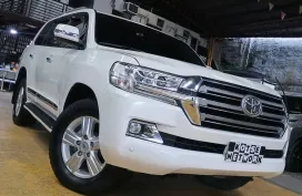 2014 Toyota LC 200 4.5 VXR V8, 4X4 A/t, Dubai Version ₱2.995