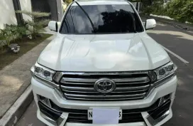 HOT!!! 2021 Toyota Land Cruiser LC200 Bulletproof Dubai version for sale at affordable price! 