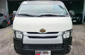 ✅Toyota Hiace Commuter 2023 3.0 50K KM Manual