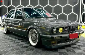 BMW 320i E30