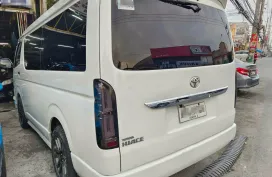 TOYOTA GRANDIA GL AUTOMATIC 2017